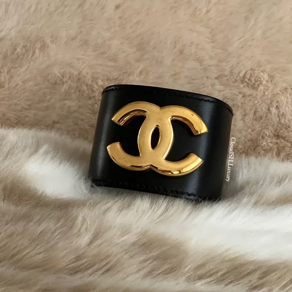 CHANEL | Jewelry | Auth Chanel Vintage 97a Gold Cc Logo Leather